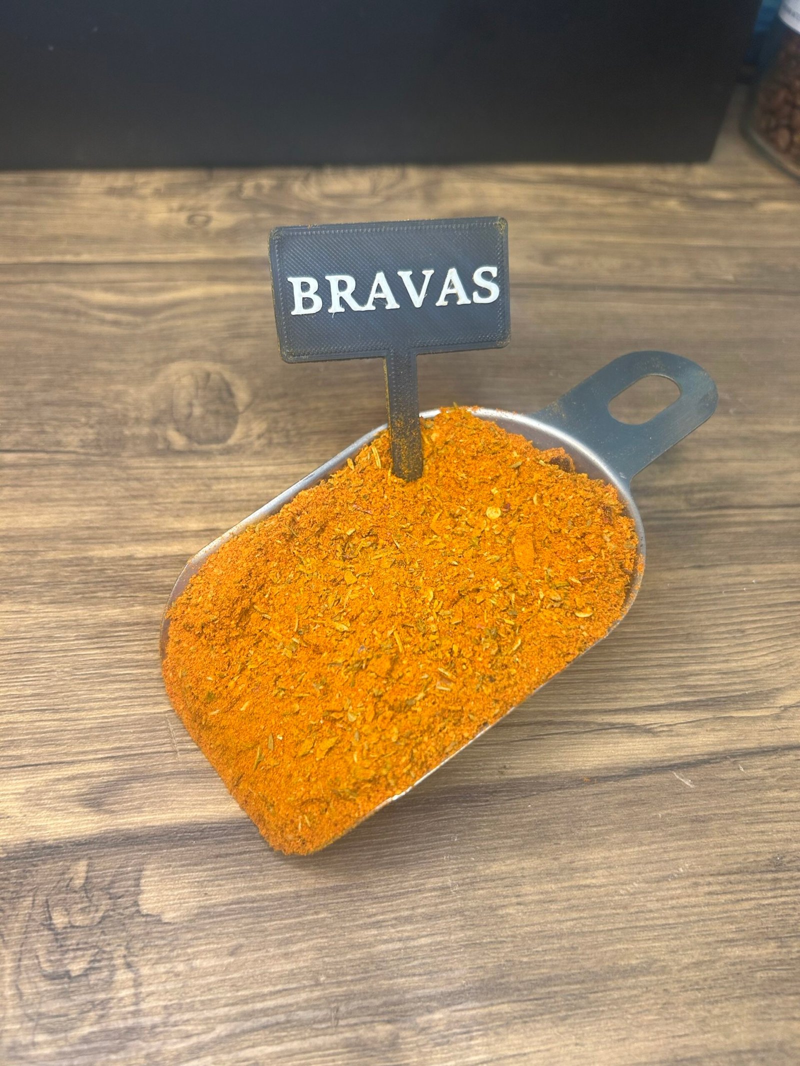 Bravas